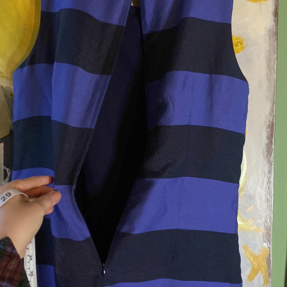 Banana Republic Dress WITH Pockets - Picture 5 of 6